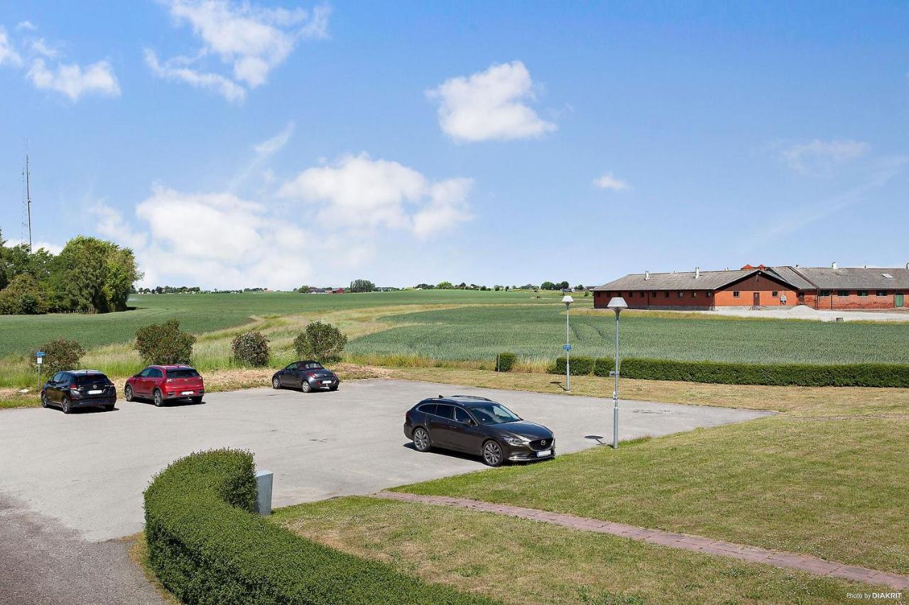 Bruksparkens Hostel Vellinge Екстер'єр фото